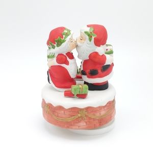VTG Jasco Kissing Mr. And Mrs. Clause Music Box